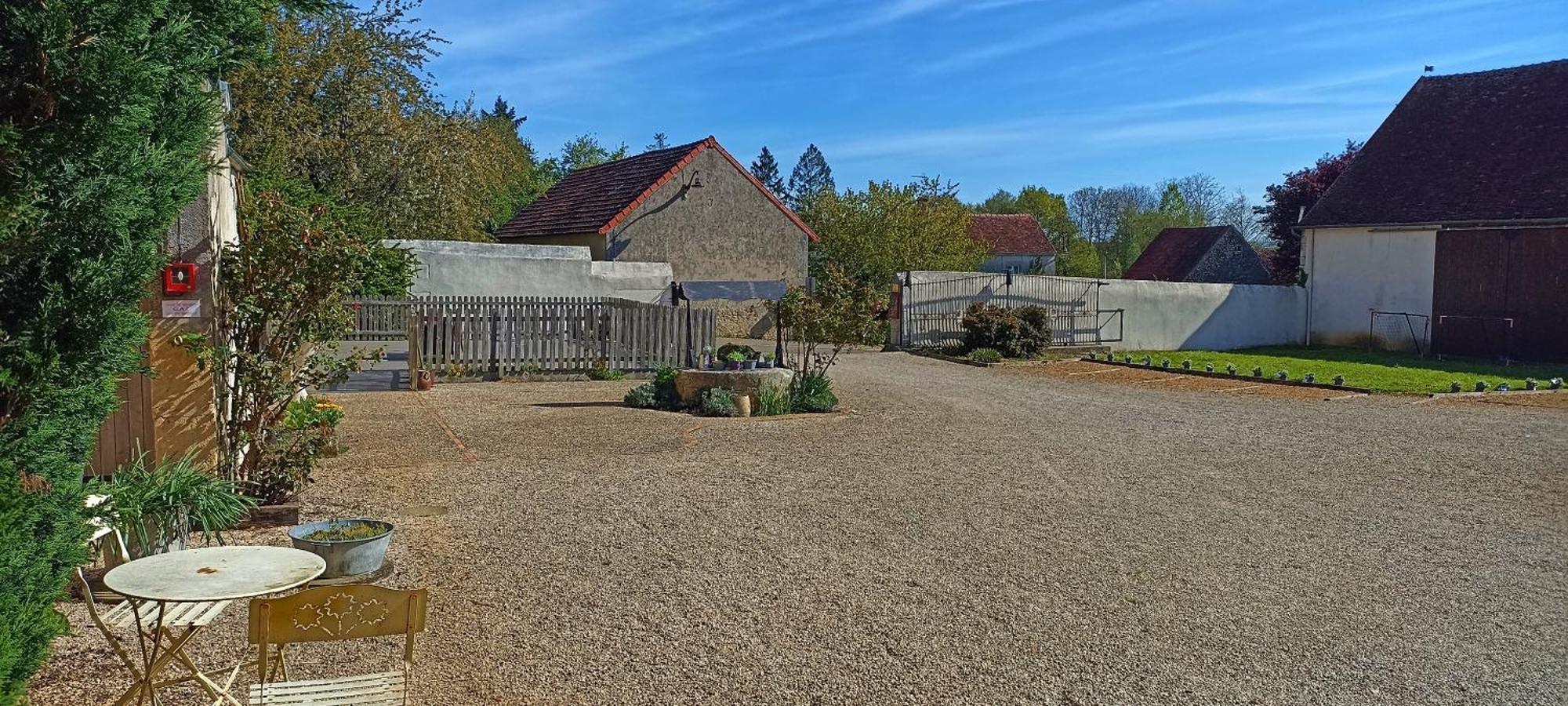 Le Domaine Du Chateau Varennes-les-Narcy Exterior photo